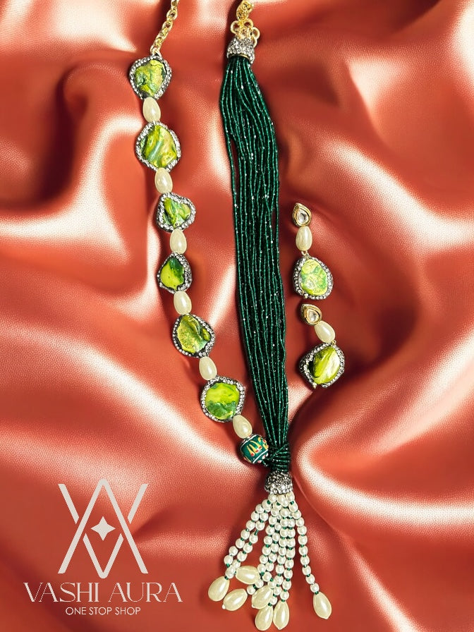 Medium Length Neckchain made with Turquoise Beads
