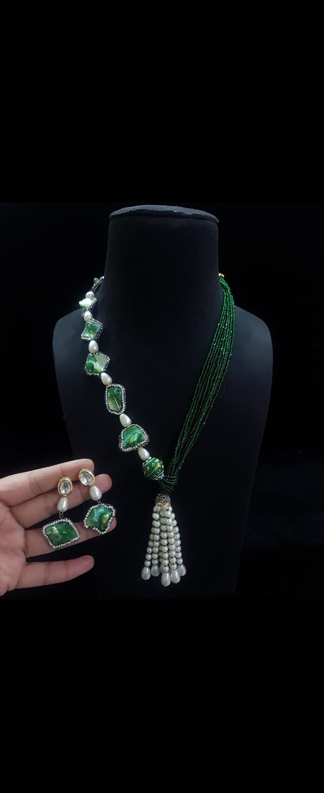 Medium Length Neckchain made with Turquoise Beads
