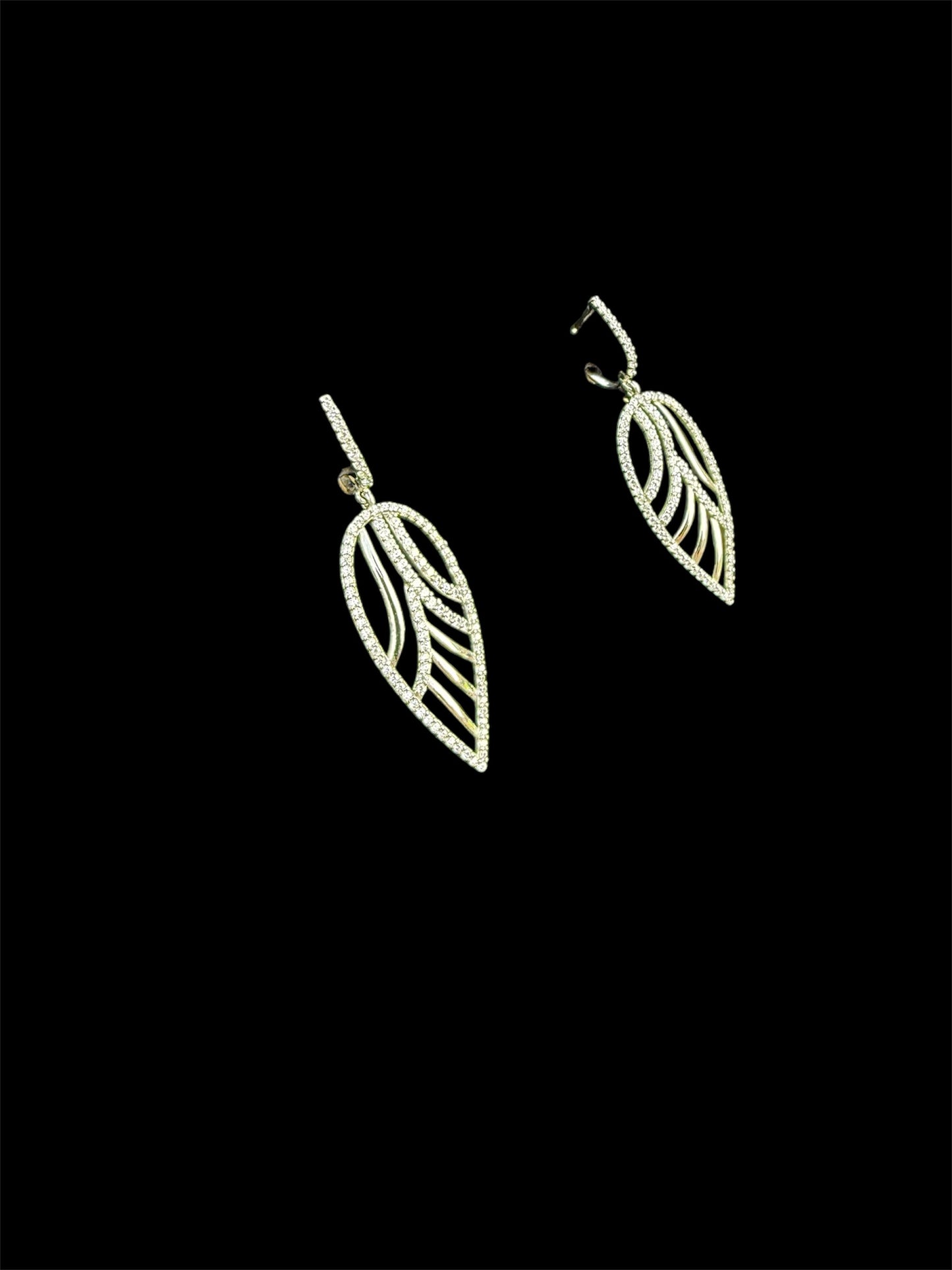 92.5 Sterling Silver Leaf Shaped Earrings