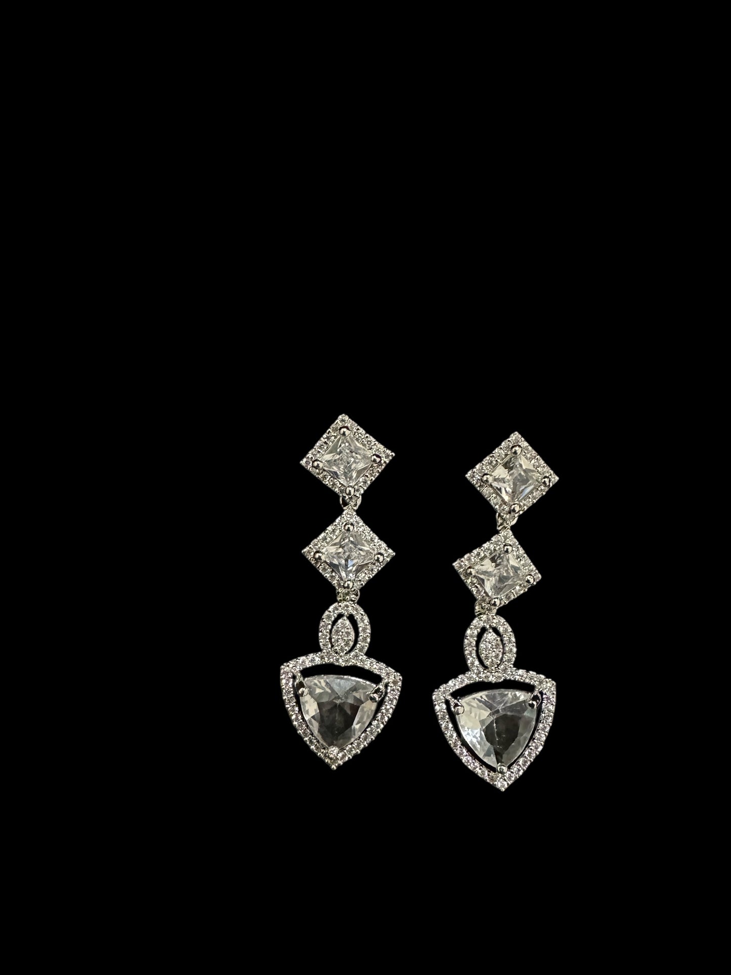 American Diamond Neckset with Triangular Pattern
