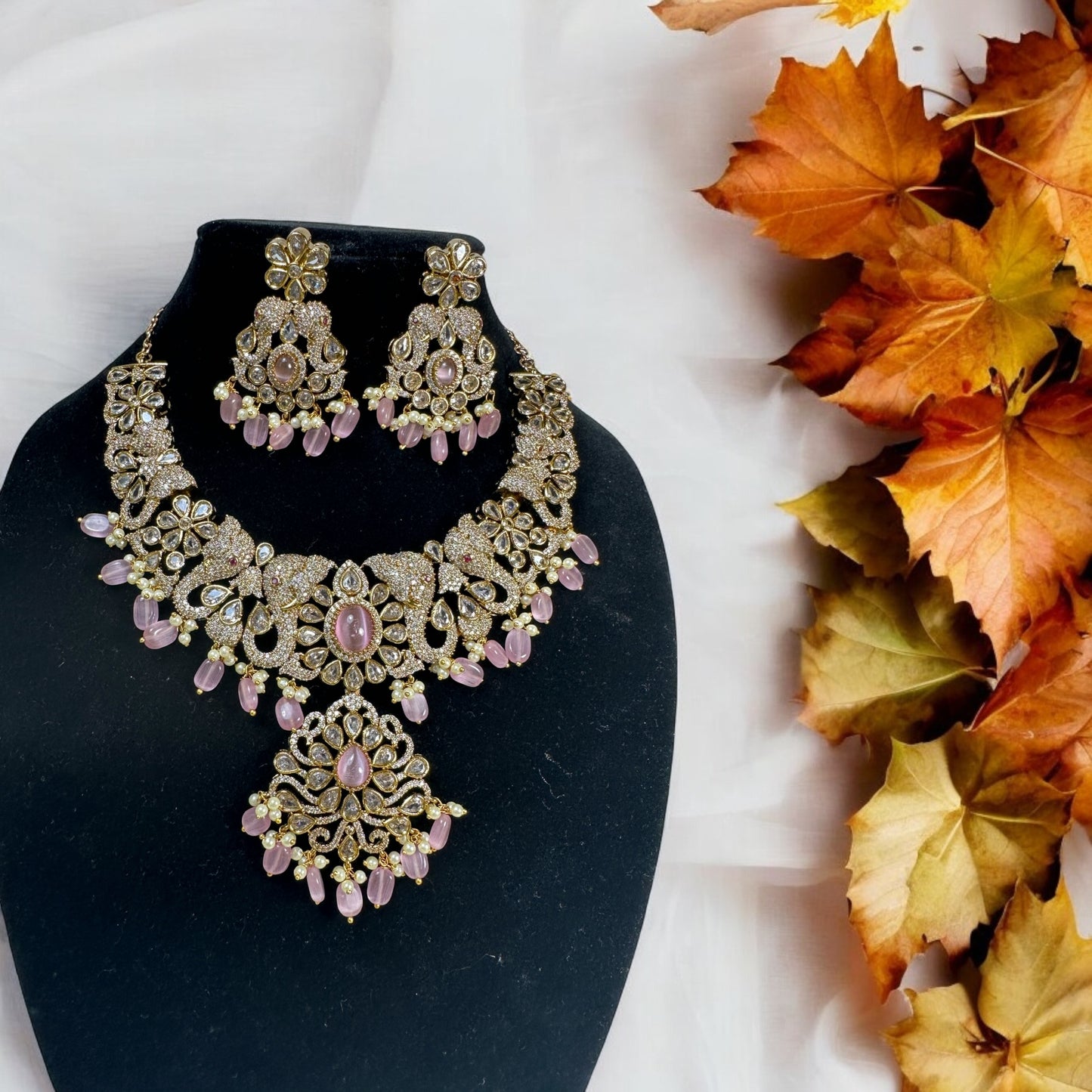 Victorian set with Gold Finish
