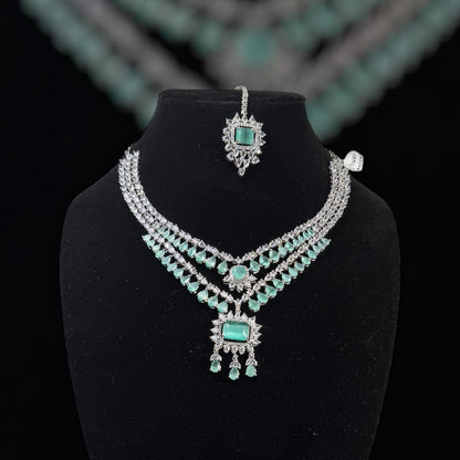 Diamond Replica neckset with Tikki