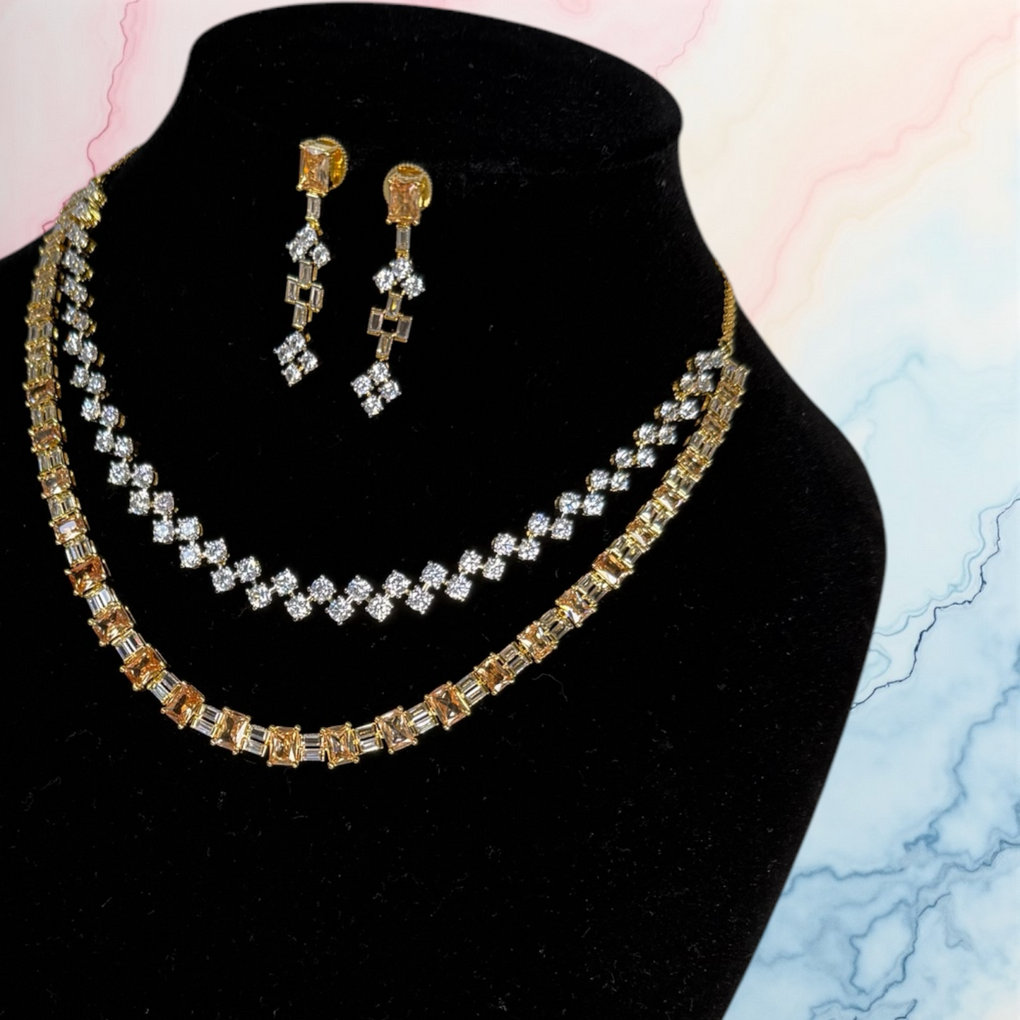 Dual layered dual tone neckset