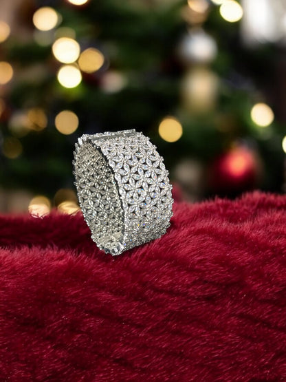 Bracelet with clear Zirconia stones