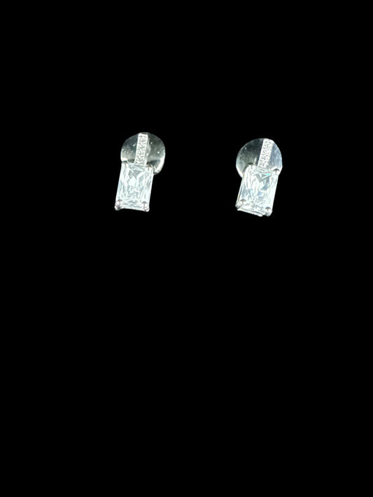 92.5 Sterling Silver Cute Little Studs